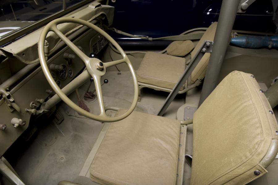  Ford GPW Jeep 1943 года  (фото 7 из 9)